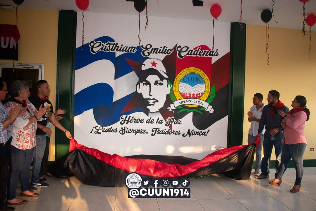 cuununan's tweet photo. Develación de mural artístico en el edificio Cristhiam Emilio Cadenas de la Escuela de Ciencias Agrarias y Veterinarias, conmemorando el quinto aniversario del Tránsito a la Inmortalidad de nuestro Héroe de la Paz.

#LaPazNuestraVictoria
#YoSoyCristhiam
#CUUN1914 https://t.co/JovYY4Ki7o