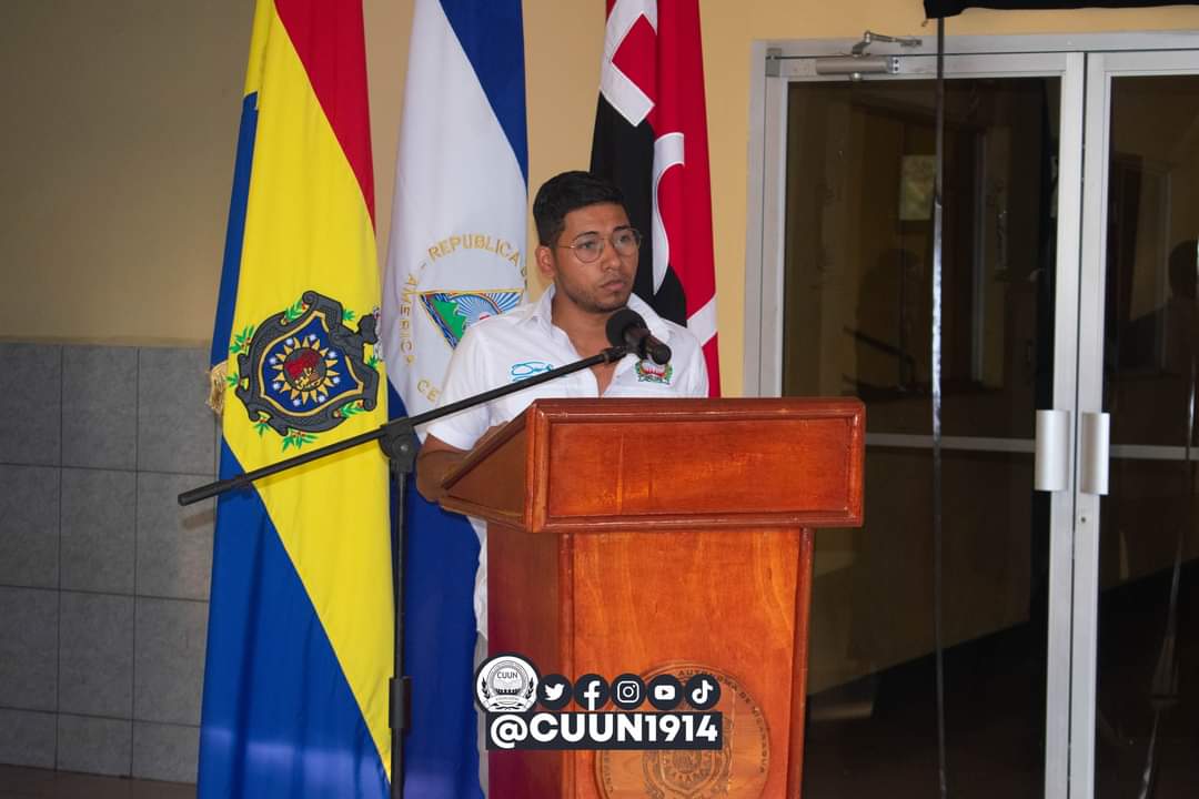 Develación de mural artístico en el edificio Cristhiam Emilio Cadenas de la Escuela de Ciencias Agrarias y Veterinarias, conmemorando el quinto aniversario del Tránsito a la Inmortalidad de nuestro Héroe de la Paz.

#LaPazNuestraVictoria
#YoSoyCristhiam
#CUUN1914