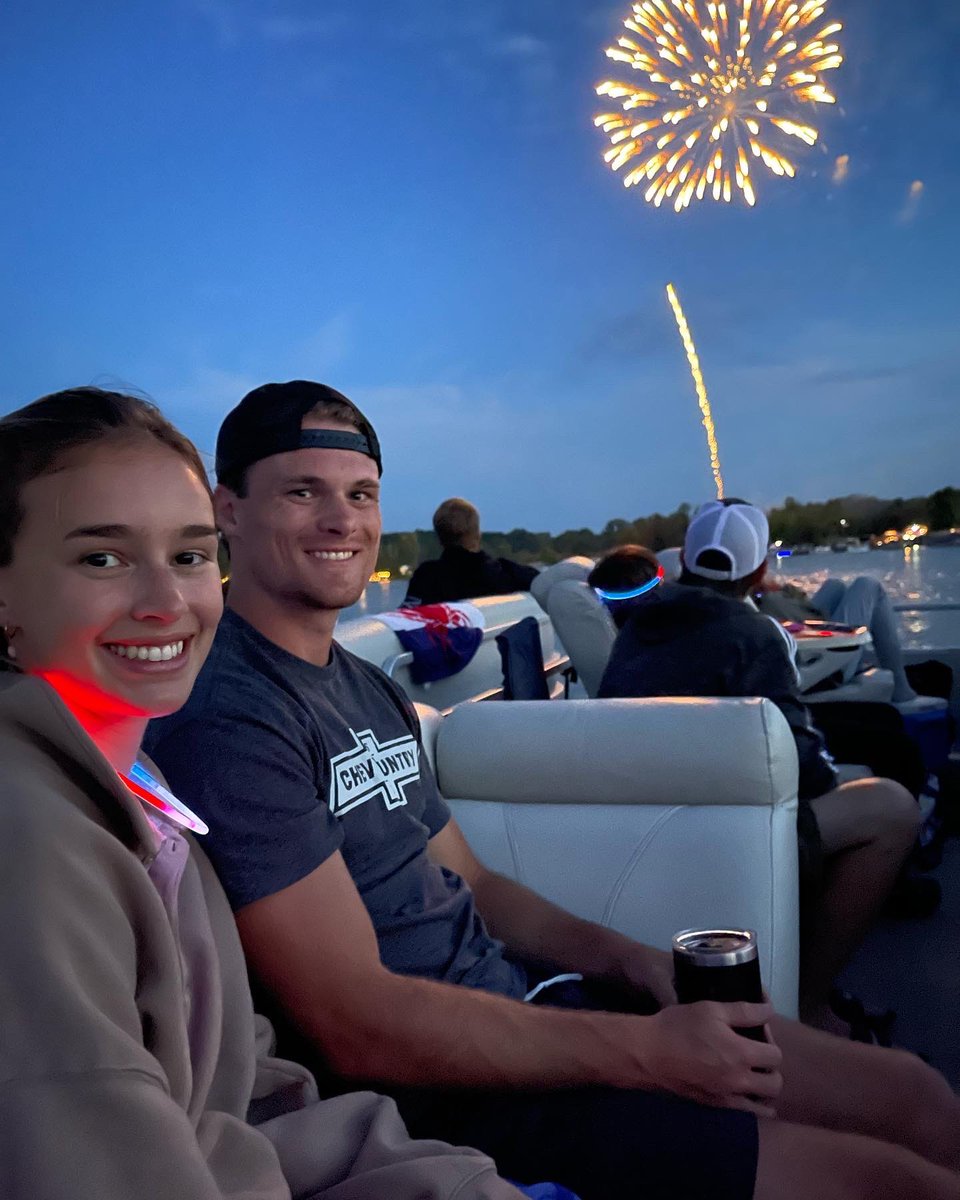 Kelli Slavik tweet media