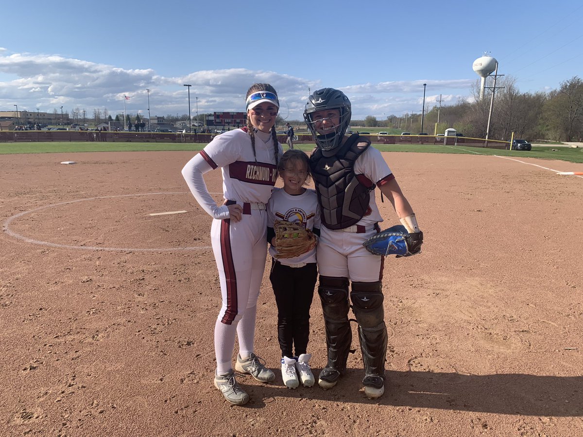 RBCHS Girls Softball tweet media