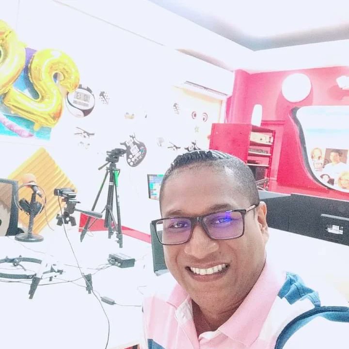 RadioSolyMarFM's tweet photo. https://t.co/6Zx3mN6hiI https://t.co/KkBqwkZ4EC
