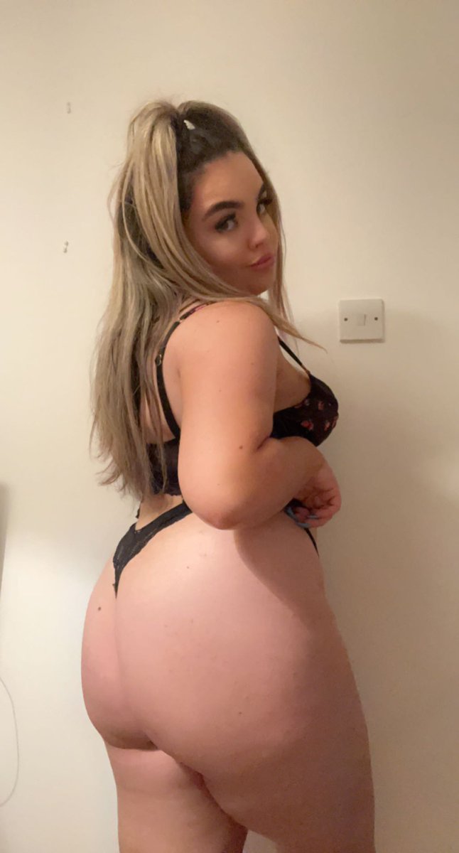 Elsof_23's tweet photo. Check out the link in my bio 💋😈

#contentcreators #onlyfansbabe #onlyfansFree #onlyfansmodel https://t.co/mJpWa5YU1V
