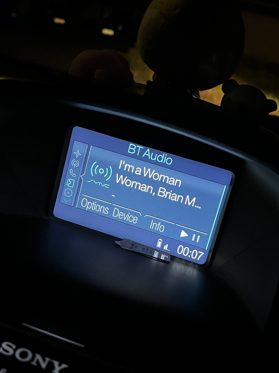 JessicxMay's tweet photo. When you’re a female screw in a male jail and you’ve had a long old day. Sticking with on for the drive home just makes everything good again ❤️ @MazzWoman https://t.co/I0UON9OPcO
