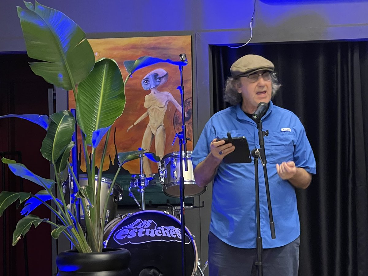 rgvipf's tweet photo. The 16th Annual Rio Grande Valley International Poetry Festival at commonspace in McAllen College & University Poets Reading. @emmyemmaperez #UTRGV #vipf23 #vipf2023 https://t.co/bbdthrYQTp