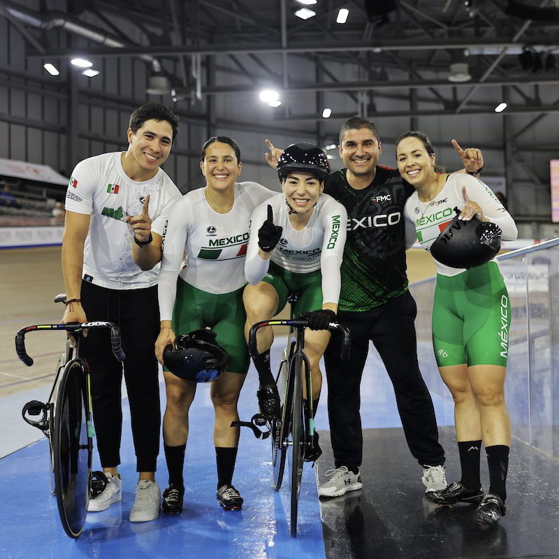 Medalla de oro histórica para el equipo femenil de ciclismo de velocidad, @jessysalazarc <a href="/yuliverdugoo/">Yuli Verdugo</a> @ldanielagg, en Milton, Canadá, durante la última etapa de la copa de naciones. 

¡Muchas felicidades! 🥇🚴🏻‍♀️🚴🏻‍♀️🚴🏻‍♀️🇲🇽
