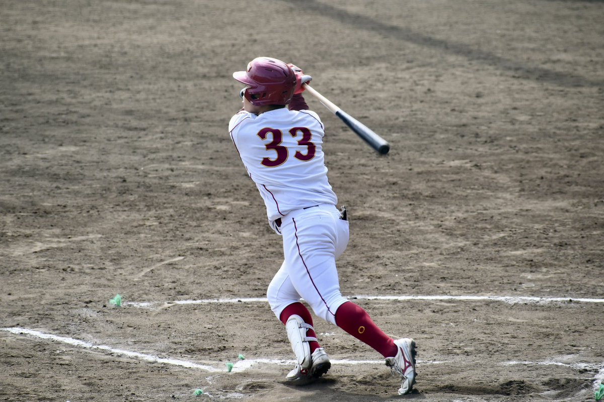 jfoberlin_bb's tweet photo. 【春季リーグ戦vs筑波大学】
6回裏、#岡野優翔 (4年・常総学院)のツーランホームランで2点を追加❗️🔥
#桜美林大学
#桜美林大学野球部
#首都大学野球連盟
#凡事徹底
#大学野球
#野球
#春季リーグ戦 https://t.co/9HLpuO1FAt