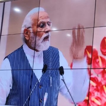 cpronair's tweet photo. Yesterday,21st April-on Civil Services Day-Probationers undergoing training in NAIR(IRTS IRAS &amp; IRPS) listened to the speech of Hon'ble Prime Minister online. Later, they also interacted with MOBD, DG/HR &amp; Member Finance, Railway Board. An Enriching and Enlightening experience. https://t.co/6DfCI8k3yE