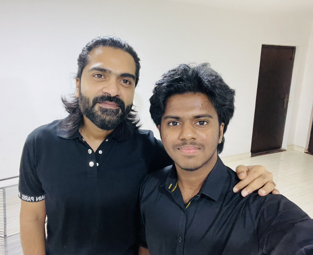 lydian_official's tweet photo. A Caring Brother! 🔥🤝🏻🎹
@SilambarasanTR_ #Atman @prosathish https://t.co/MEcNTpF62a