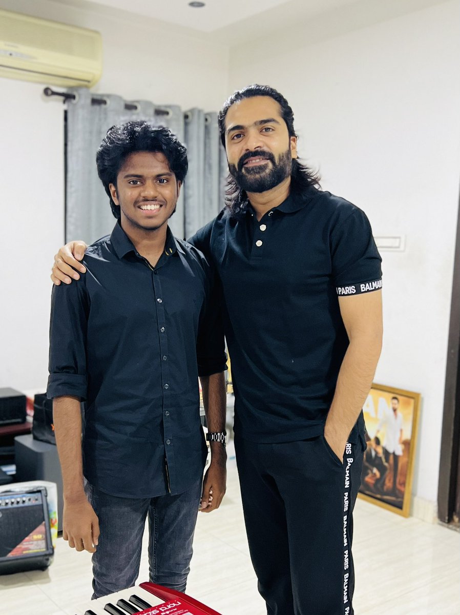 lydian_official's tweet photo. A Caring Brother! 🔥🤝🏻🎹
@SilambarasanTR_ #Atman @prosathish https://t.co/MEcNTpF62a