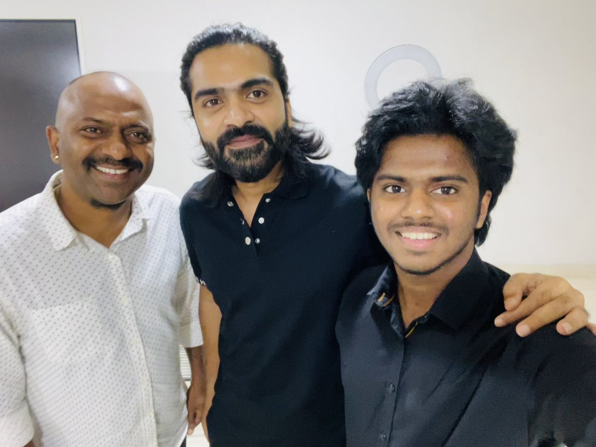 lydian_official's tweet photo. A Caring Brother! 🔥🤝🏻🎹
@SilambarasanTR_ #Atman @prosathish https://t.co/MEcNTpF62a