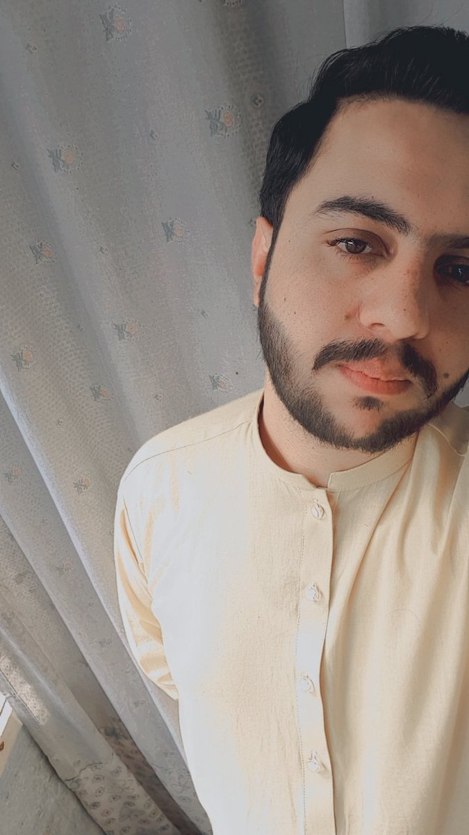 SpiderRehankhan's tweet photo. Eid Mubarak to you All 🖤🖤💛💛
#EidMubarak #EidUlFitr #عيد_فطر_مبارك #عيد_الفطر_المبارك #عيد_الفطر_المبارك1444هـ #عيد_مبارك
#EidSnaps #Eid2023 https://t.co/SrD2hxpxMT