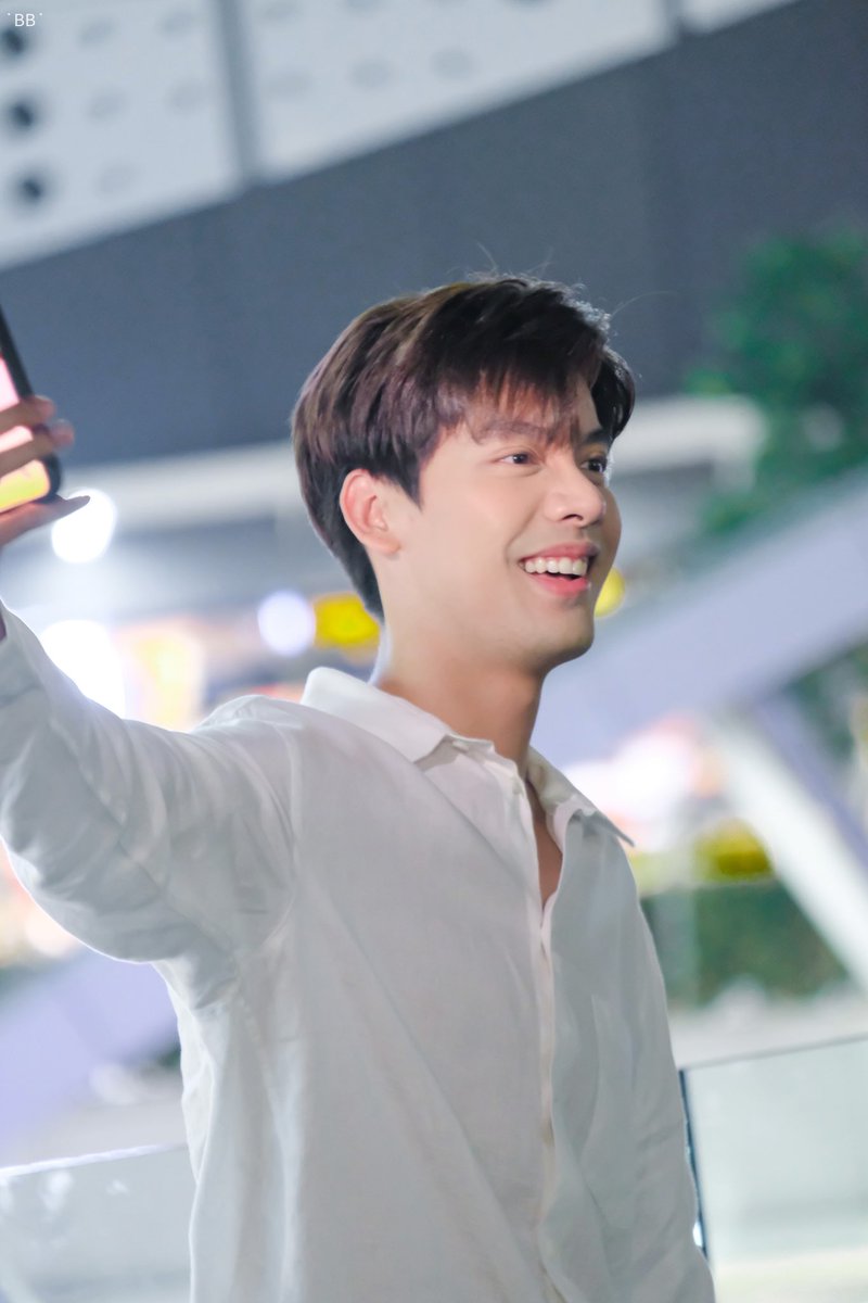 BB4KJI's tweet photo. Keep the Smile On 🩵

#วนลูปไม่ขาดทริอาช1ปี
#TaeDarvid https://t.co/fzoHMnFy4D