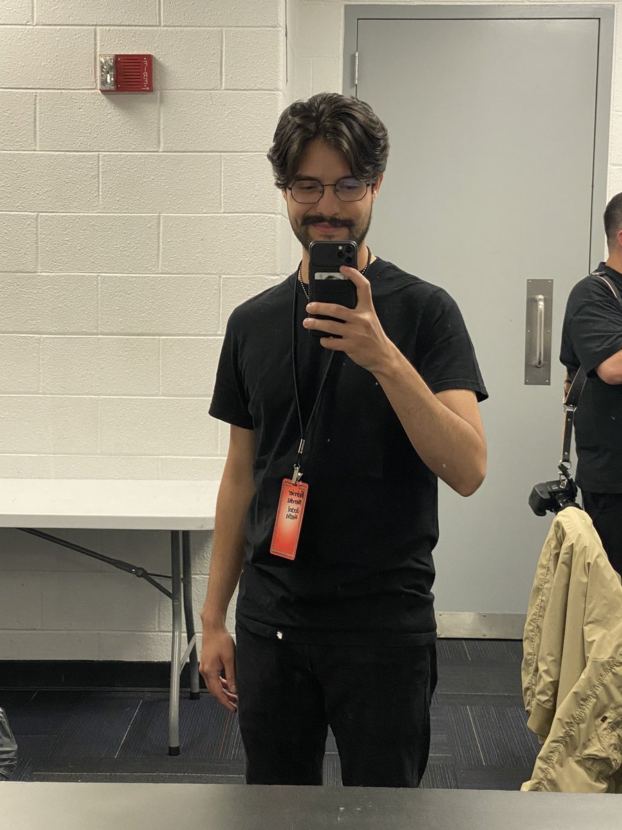 rei__mendez's tweet photo. La experiencia de hoy no me la creo. Shoutout a mi increíble equipo @wicstudio que sin ellos no sería nada. https://t.co/tR7dsUQkLy