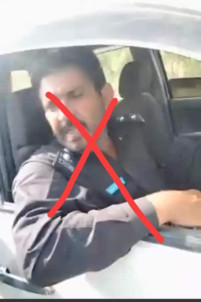 AbdulSa70183066's tweet photo. راشی تحصیلدار جھل مگسی  ارباب بوجانی 
ایس ایچ او رزاق چنجڑی ہٹاوں جھل مگسی بچاو 

تحصیلدار اراب جھل مگسی جعلی ڈگری والا,  نے جعلی زمین کے ریکارڈ بنا کر جھل مگسی  کو تباہ کیا ہے,  اور جھل مگسی میں جتنے چوری ہوتے ہیں انکے آشرواد  سے ہوتے ہیں نوابزادگان تحصیلدار کرتے ہیں https://t.co/KLErLhfKy5