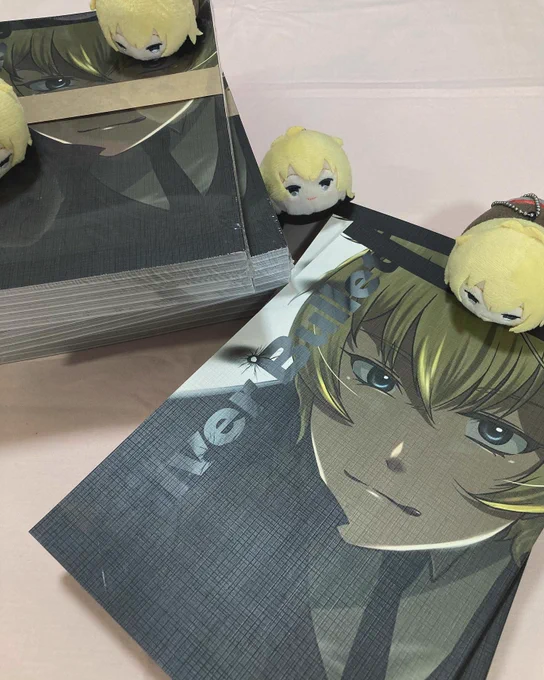 こちら本日到着しました!!!みてみて～～～～～!!!背表紙が!!!あります!!!!  
