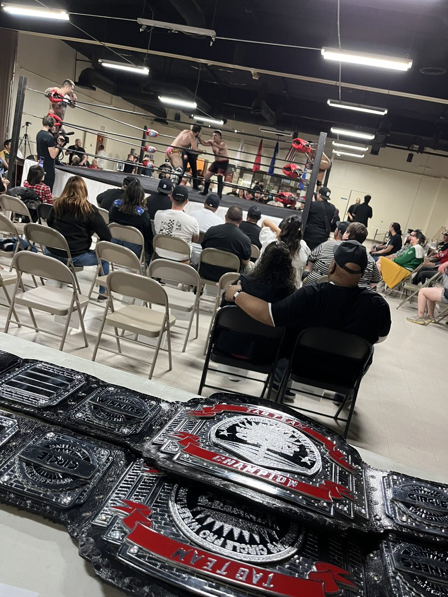 jordanw_s's tweet photo. ViF’s combined weight is 420 and WCWC’s combined weight is 469, this main event is so goddamn nice https://t.co/0VGHnieYN8
