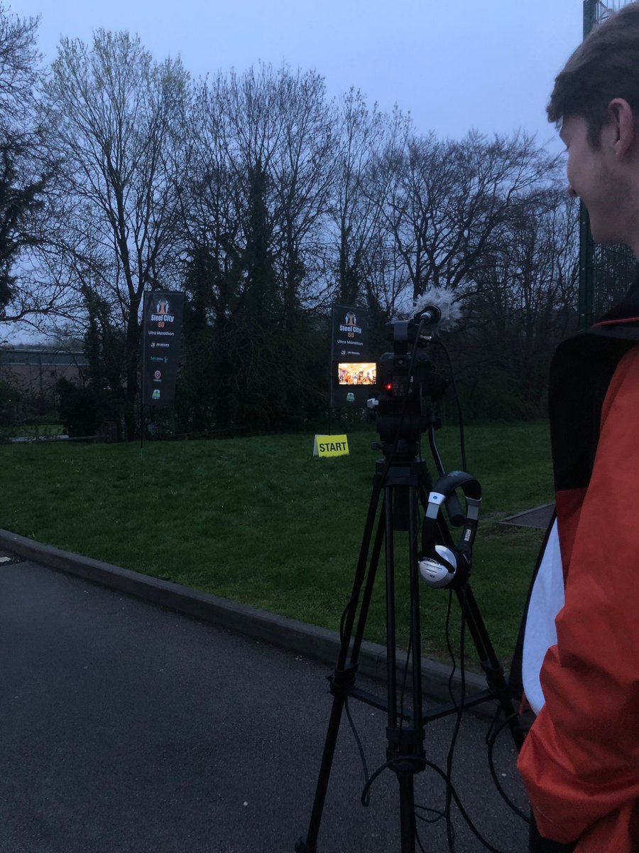 _jesswhiteside's tweet photo. Out with @OwenJameson15 before 6am this morning at #SteelCity60, speaking to the runners and Lee, the organiser of this ultra-distance challenge event around #Sheffield and into the Peaks

#peakdistrict #marathon https://t.co/AVnrO8Enz7