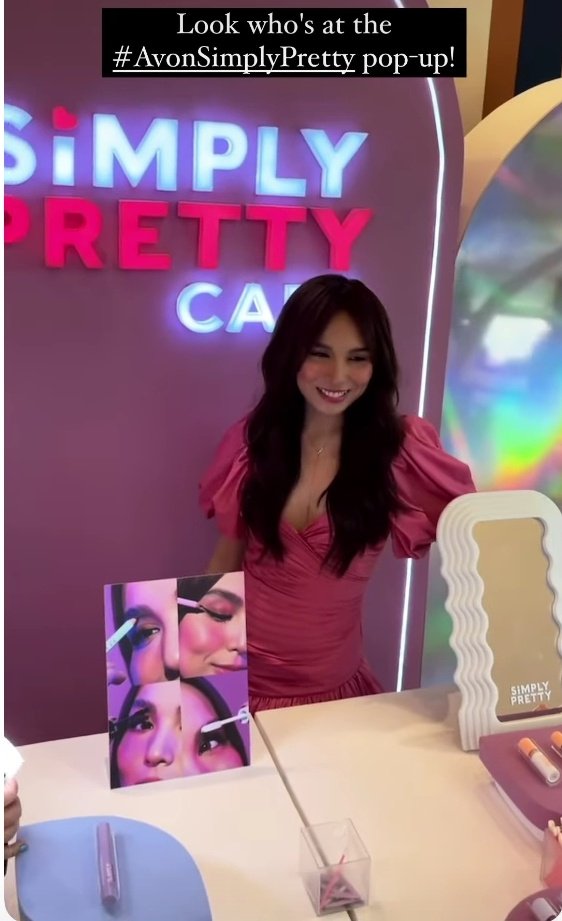 DianaBo08295566's tweet photo. Avon event 💓
Congrats Kyline 💓

@2002kyline #kylinealcantara 
#simplypretty https://t.co/P50sbbhIvm