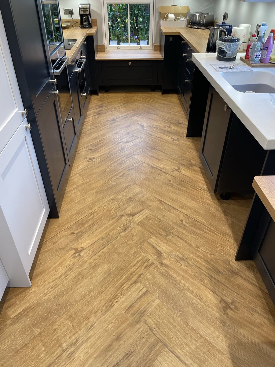 A simple yet effective design <a href="/AmticoFlooring/">Amtico</a> with <a href="/HansonPlywood/">Hanson Plywood Ltd</a> #kent #lvt #nicf