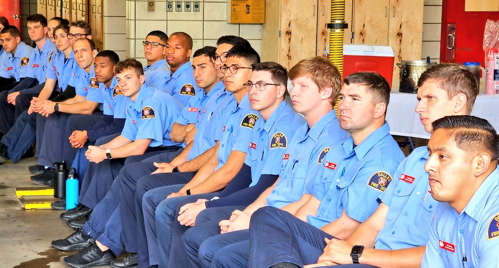 DallasFireRes_q's tweet photo. Thank you to #DART for transporting to our #FireRecruits for our "Day in the Life" curriculum. Without your help, we would have lost invaluable #training time making multiple trips to #Station23 @DallasFireRes_q @DallasFDRecruit @dartmedia @DARTAlerts #ServiceFirst #firefighters https://t.co/qlTomE6gEU