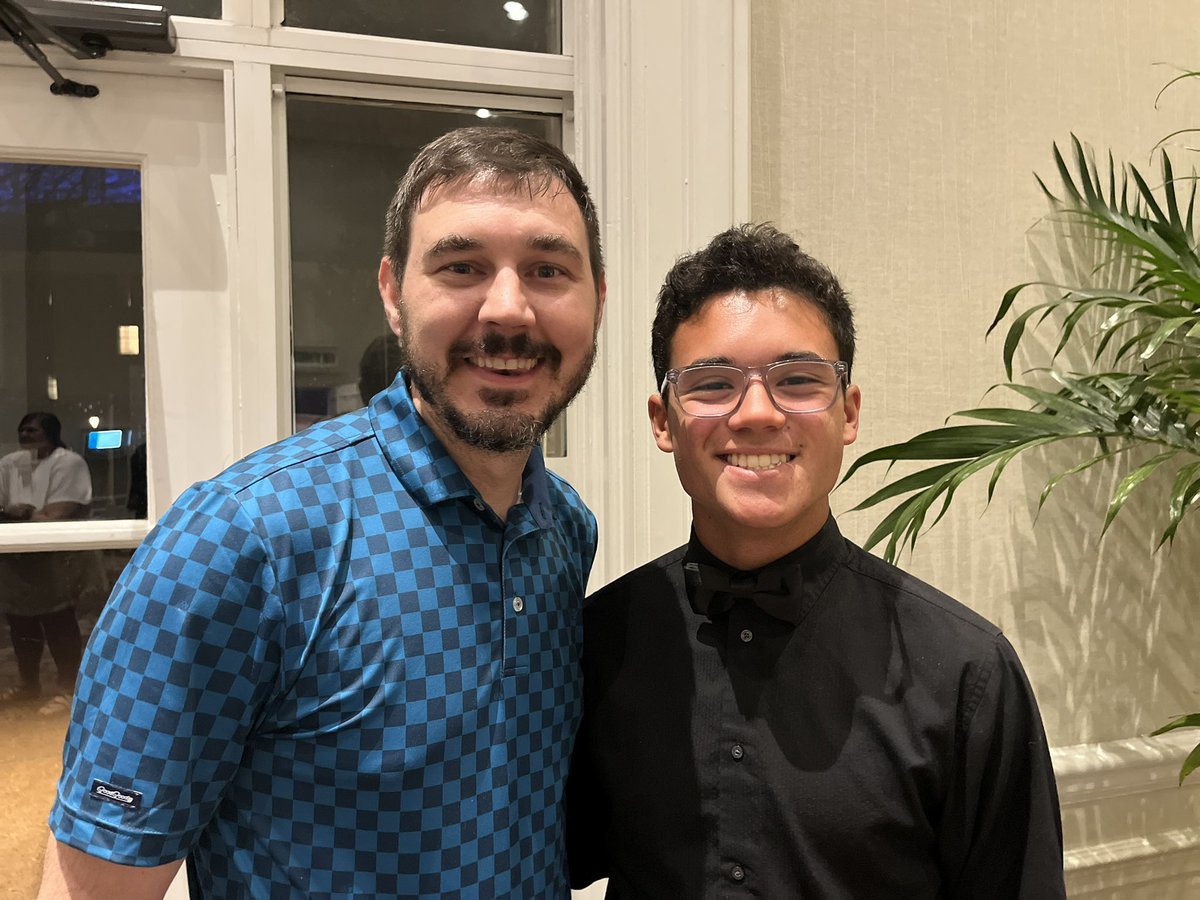 Volunteer HS Choir tweet media