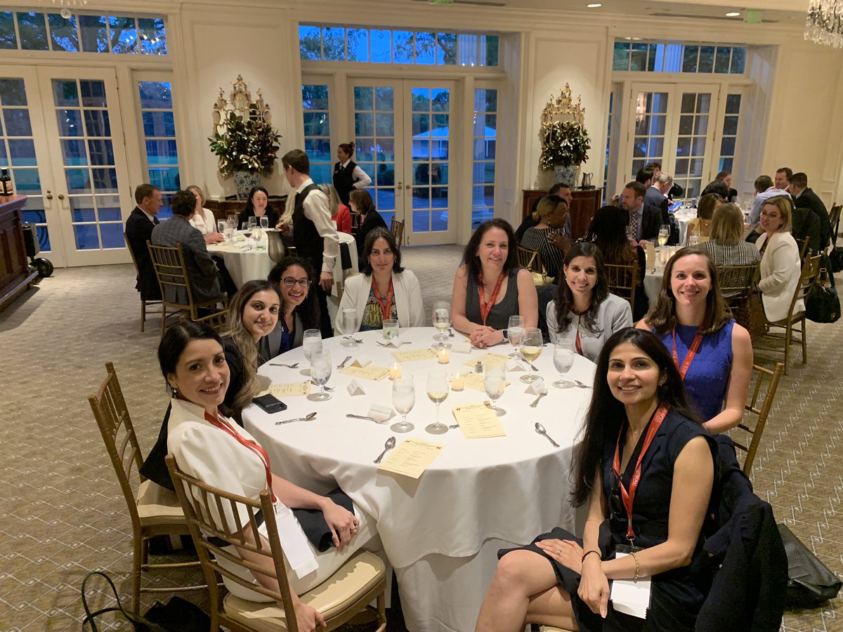 Wonderful dinner at #SangerSCAD! Thank you @EstherSHKimMD for a phenomenal conference! @PRodriguezMD @HannahChaudryMD @sarma_amy @TolaniSonia @DrRanyaSweis @DCrousillat @AkoczoAgnes