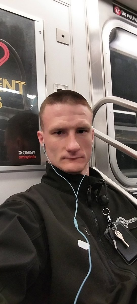 Frankie199424's tweet photo. #picoftheday #freshnewcut https://t.co/aUGBWPNWB3