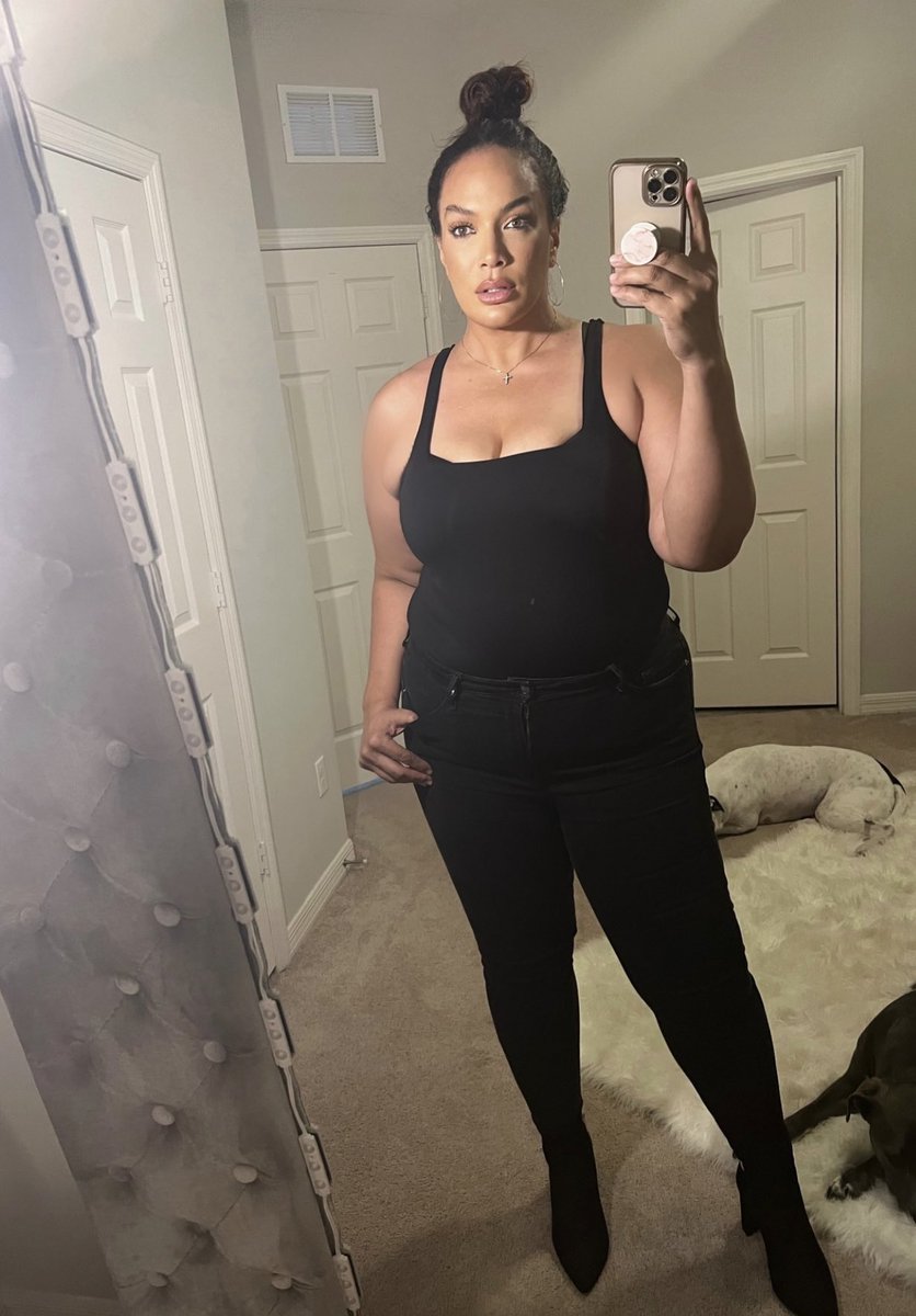 LinaFanene's tweet photo. Not verified 😘 https://t.co/RYNneQzOkr