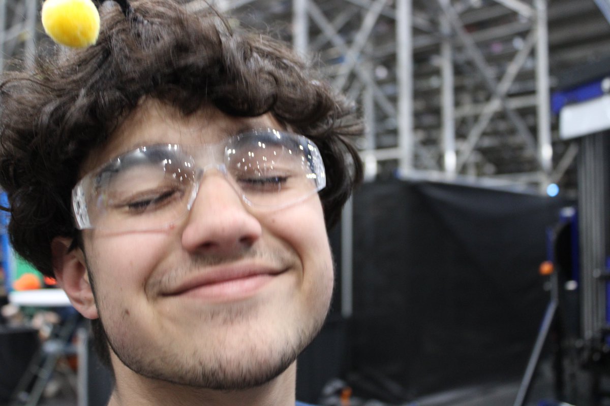 Another day of intense competition in the books! Proud to say we ended quals with a record of 6-4 and secured the 21st rank 🎉 Can't wait for alliance selection first thing tomorrow!