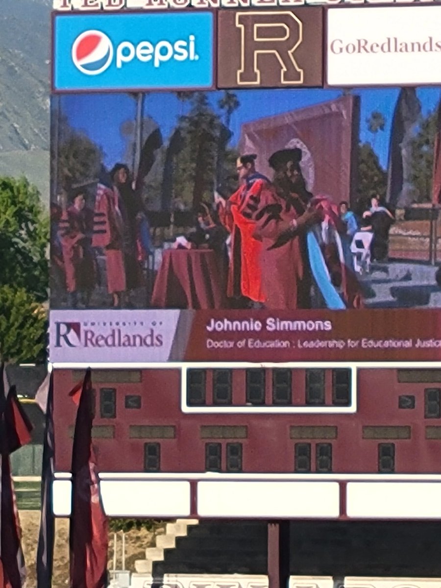 MsLuceroCHS's tweet image. So proud of two of our Lions!!! Congratulations Dr. Robin McMillon  and Dr. Johnnie Simmons!!! I'm happy I was able to attend your graduation!!! #Classof2020 #Commencement2023  @CarterHSLions @RialtoUSD
