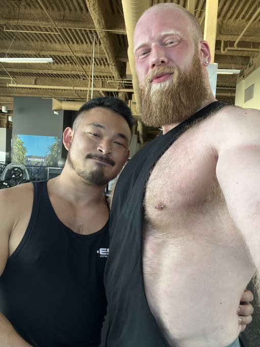 Watch 𝚅𝚒𝚔𝚒𝚗𝚐 𝙼𝚞𝚜𝚌𝚕𝚎's leaked NSFW photo on TwXstars