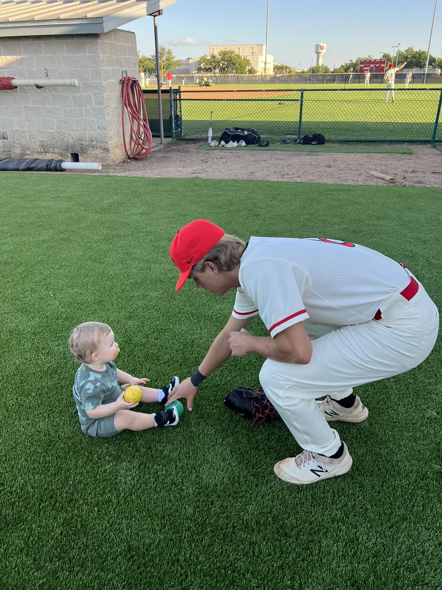 <a href="/aidenrc3/">Aiden</a> A man of the people. #fridaynightbaseball