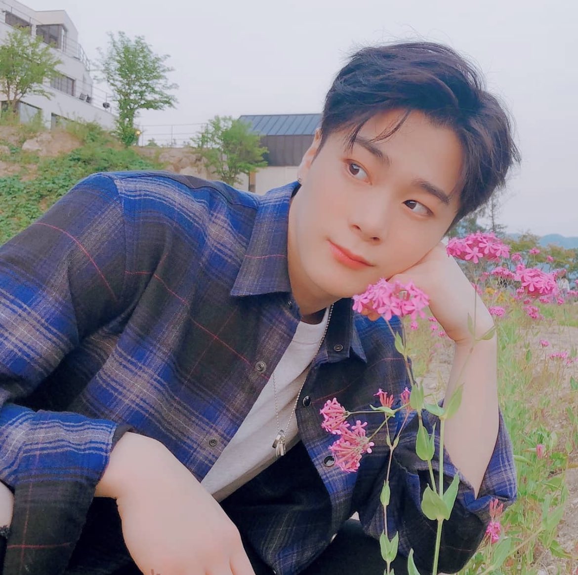 joytranslations's tweet photo. even after spending countless seasons together
like this, we still
we’re still together 

even if we meet again in a different time 
still, we still
my confession that won’t change, I’ll protect you

for a very long time
I promise you, we still

you’re my never-changing dream⭐️ https://t.co/r5S3UI9NBV