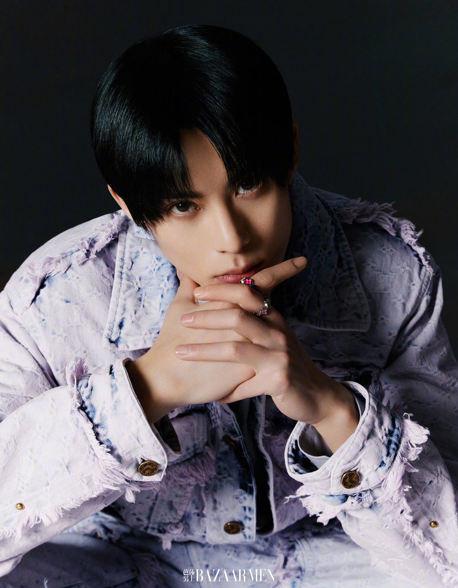 DylanWang_Py's tweet photo. IMÁGENES • 210423

Dylan para 'Harper's Bazaar' edición del mes pasado - Edición masculina del mes de Marzo (1/2)

#dylanwang #王鹤棣 #wanghedi #왕허디 #왕학체 #dylanwangespañol #Didi 

-🐰 https://t.co/HaTGbNcf38
