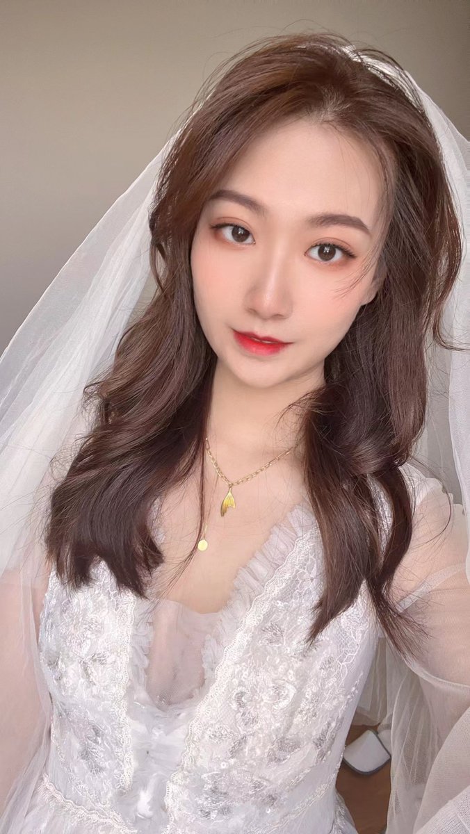 God_765's tweet photo. 新娘装喜欢吗？ https://t.co/BTkWXsb2MN