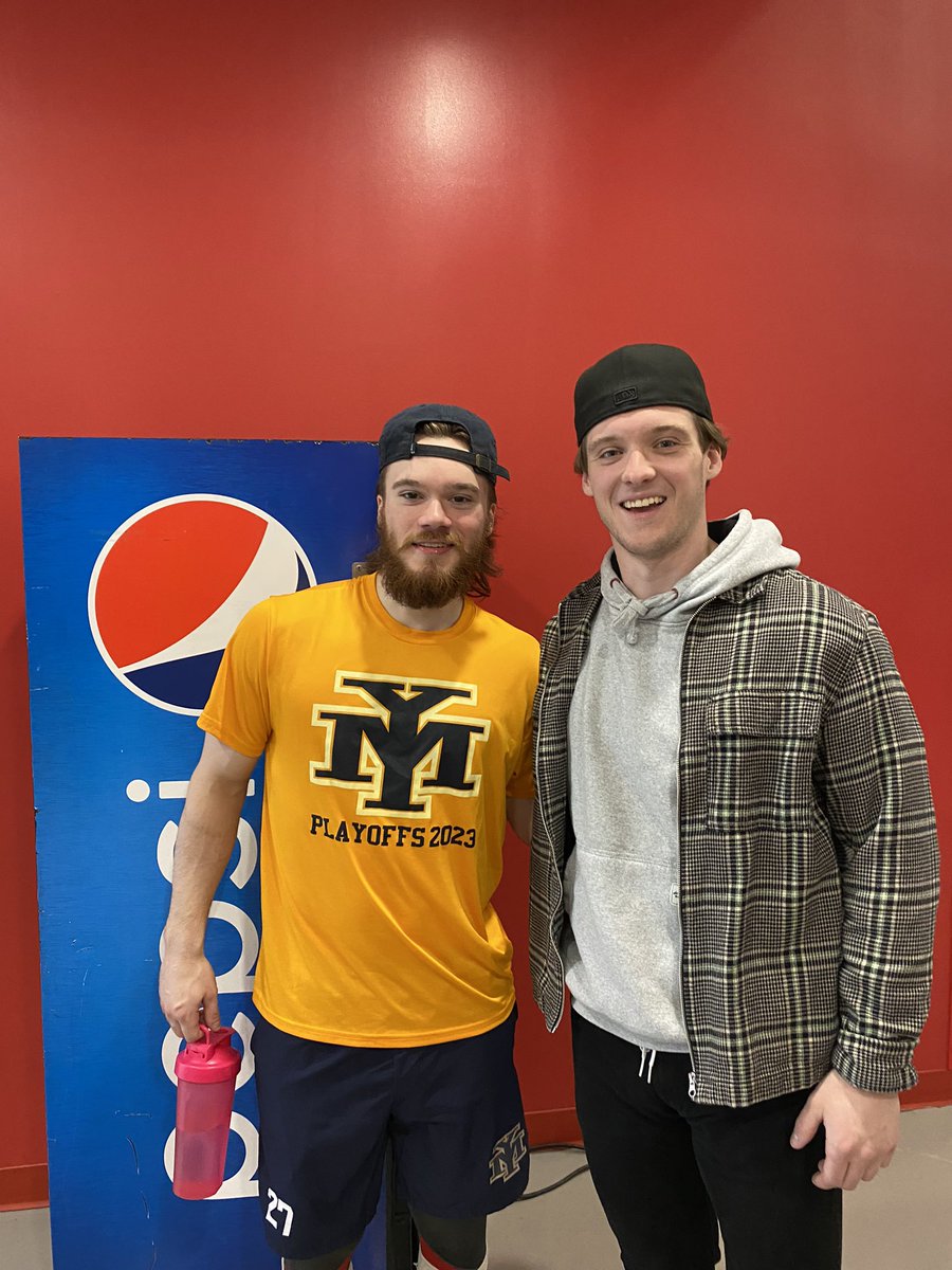 StucklessEthan's tweet photo. Can’t put into words how proud I am of @AndyStucky. To see you grow as a player and a person this year has been amazing. Congrats to you and the @MarinersHockey on creating history and going 12-0 in playoffs. #champs https://t.co/OVyaapxK6t