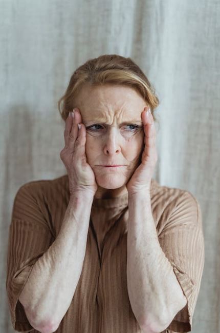 When is an 8.7% increase in income not a good thing? When it pushes you into a higher tax bracket and triggers higher Medicare payments - a truth that an unfortunate number of Americans on Social Security are experiencing firsthand this year. Here's why: loom.ly/EYokA_M