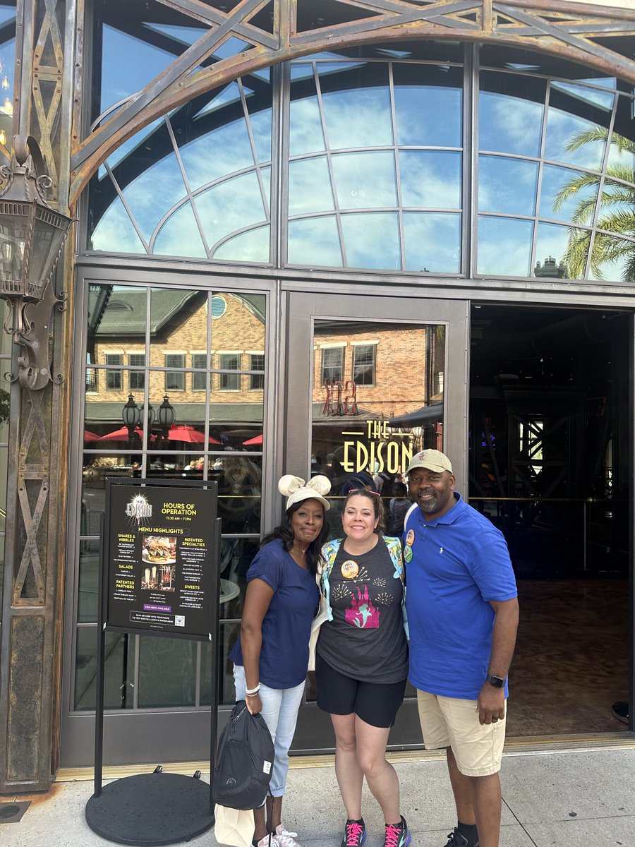 Time to cook tomorrow, it's good to have fun, but its go time tomorrow...Good luck.Team conroe@CHS!!!!