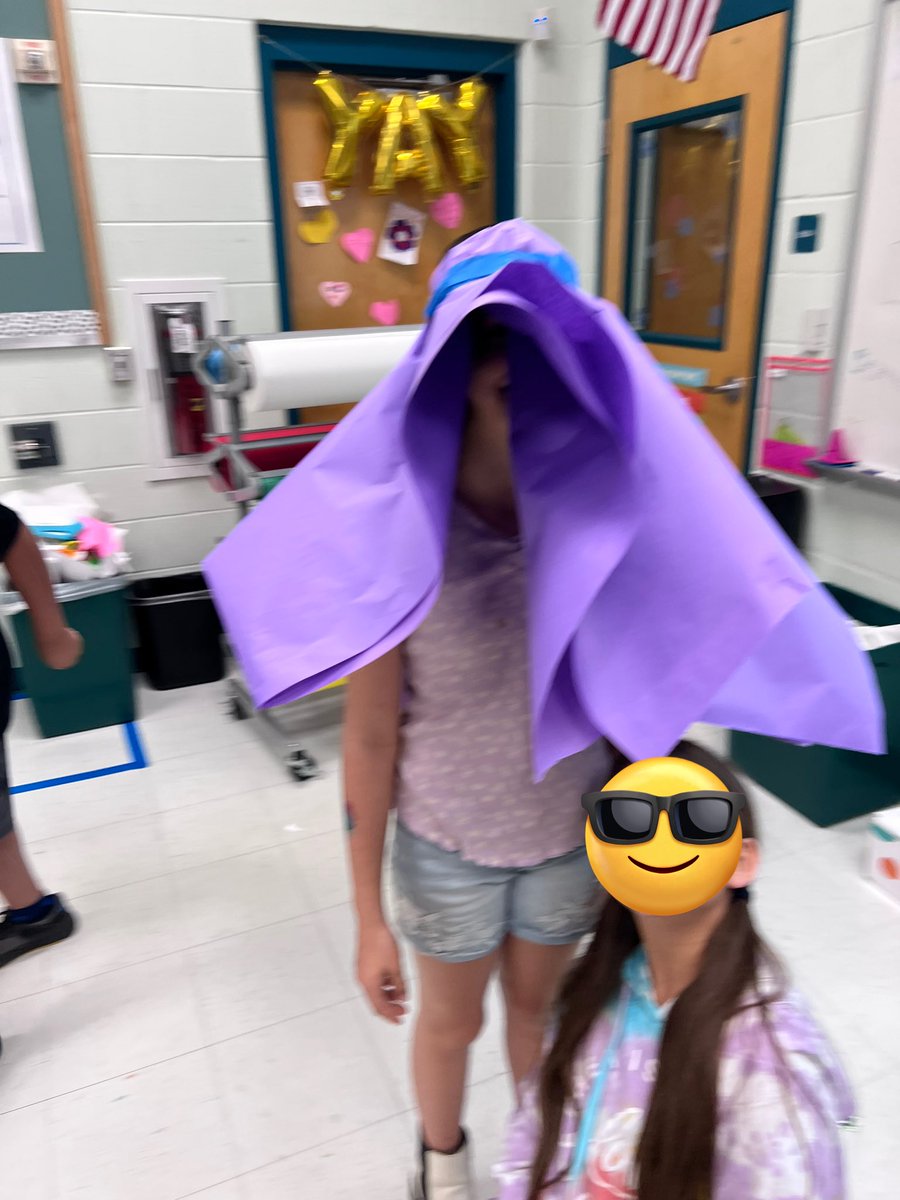 TrevinoSTEM's tweet photo. Kicked off Fiesta in San Antonio with an @Ozobot parade for the littles and 4th graders designed Fiesta Hats as a collaborative project! Thank you @melinda_valdez1 for the fabulous idea! @NISDSTEMLabs @NISDWanke #vivafiesta #sanantoniofiesta 🎉 https://t.co/A93xkgkJyY