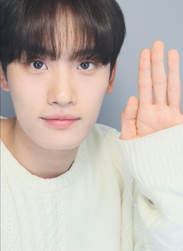 J18899Debih's tweet photo. 훈녀생정에 나올 것 같은 강아띠..🫶 https://t.co/xUJcApP51V