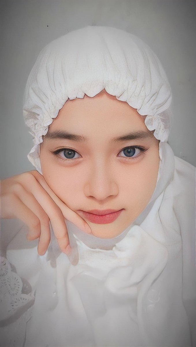 pillonginhere's tweet photo. Selamat hari raya idul fitri, ngga mau maafin klo ngga di kasih THR😌🤣 https://t.co/5BUdPOJgyL