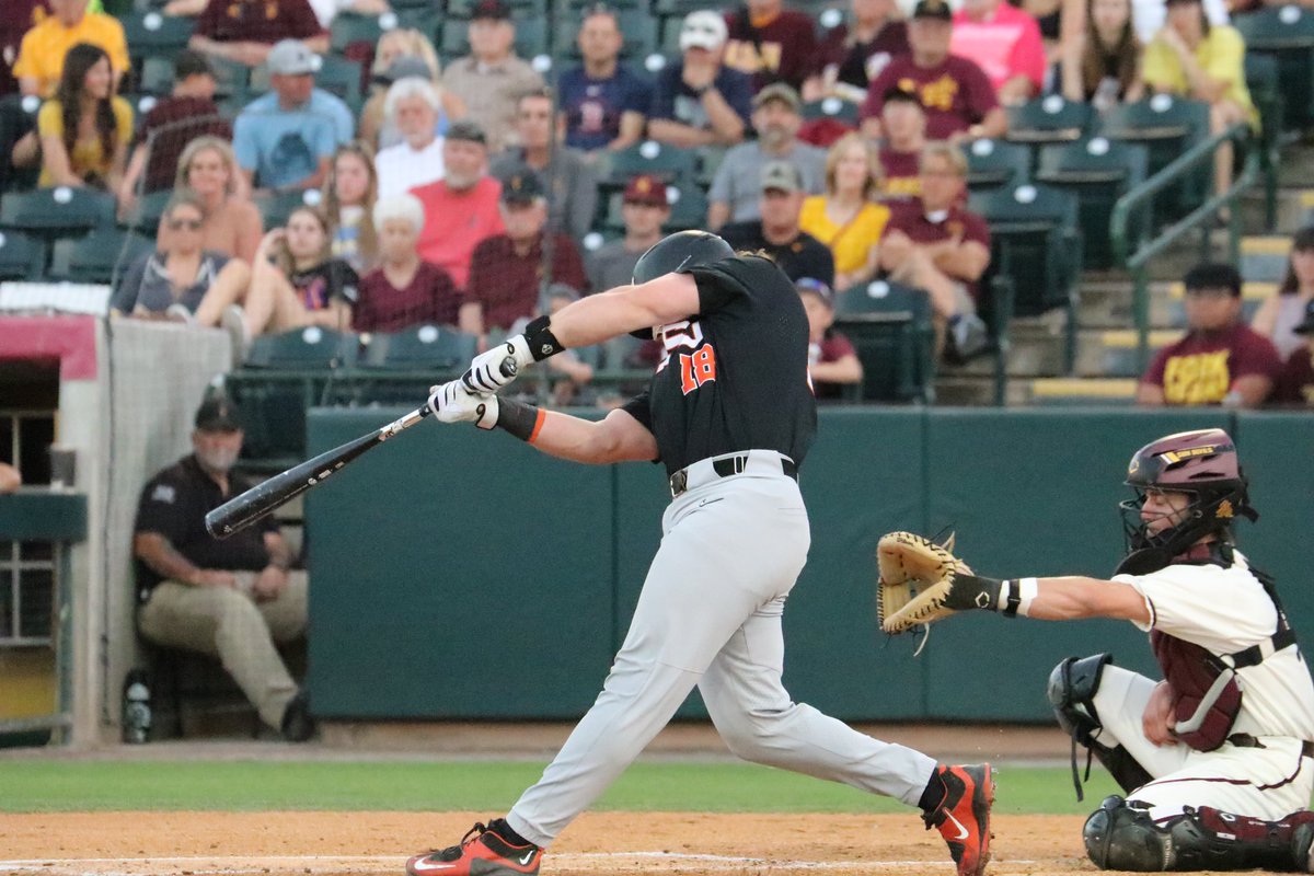 BeaverBaseball's tweet photo. Clear ‘em Wilson!

Two-out, three-run double makes it 5-0! #GoBeavs https://t.co/yxLk89p1tp