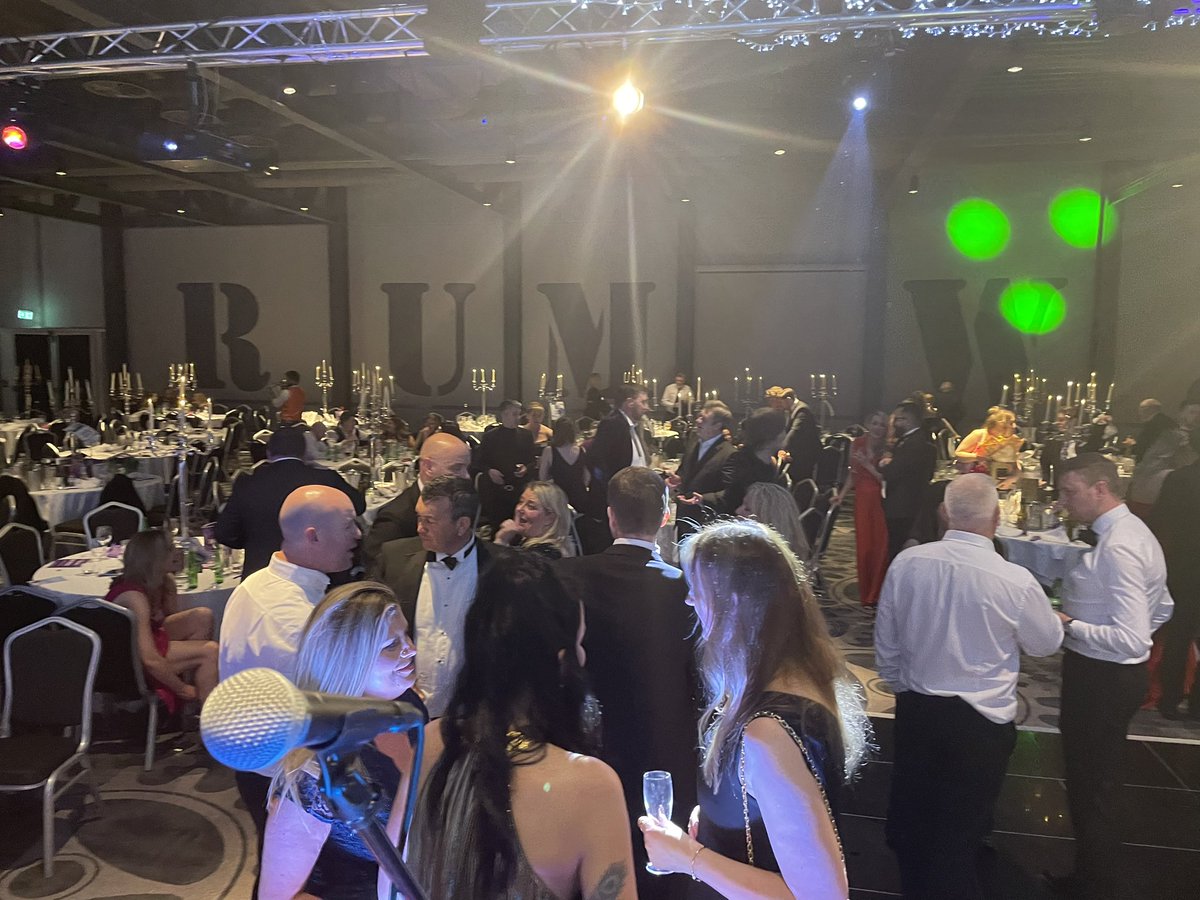 guitarvarnes's tweet photo. @Sutcliffe_1985 fantastic to see so many people enjoying the band @bandupallnight tonight at @TitanicHotelLiv
What a fantastic night and huge congratulations to everyone who made the night a huge success.
🎤🎸🥁🎹
#sutcliffespringball #nhs #Liverpool https://t.co/PhK1DiQgvT