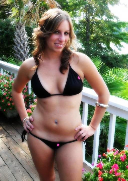 HouseLyndseyRN's tweet photo. ~> Vax injury awareness<~
Before my Vax injury! Before this poison destroyed my body!!
I used to clean up well 💁♀️
#ModelDays
#dimesAndDollars
#Baddies https://t.co/xoNQAW7P4G