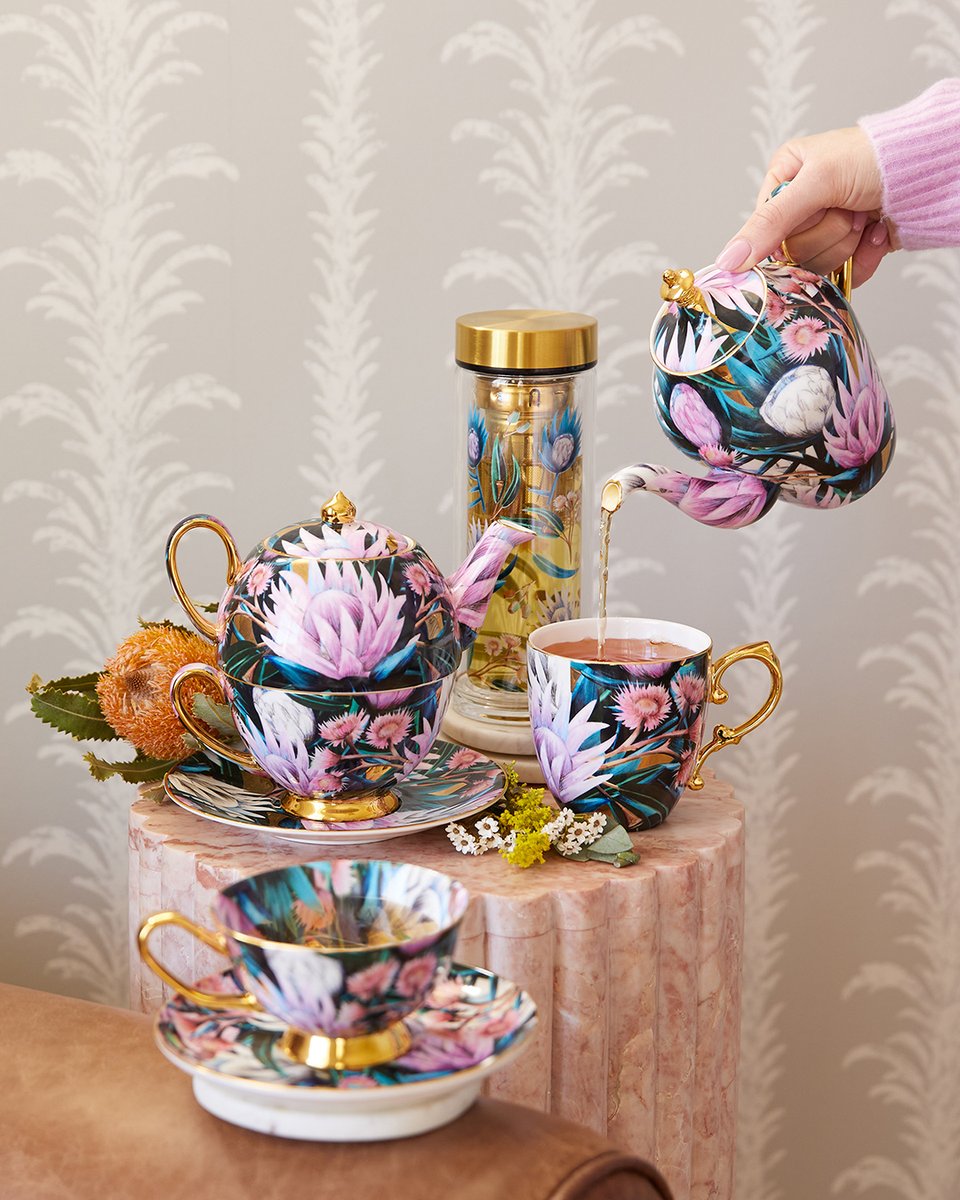 A bunch of flowers only last a week, but this floral tea set is timeless. Treat Mum with it on May 14 💐 Shop now: spr.ly/6019OPDQV #T2Tea #MothersDay #TakeAHint #GiftGuide #TeaLover #TeaTime #MothersDayGifts #Cuppa