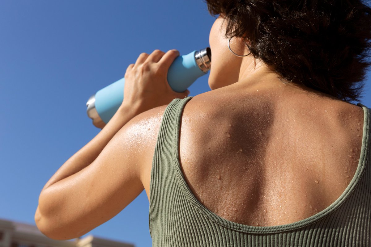 RenoIntegrative's tweet photo. Hydration is essential for overall health, particularly in hot and dry environments (like Reno) or during physical activity.
If you've fallen behind on your hydration, contact us to schedule an IV Hydration infusion. 
#hydration #healthylifestyle #drinkwater #wellness #renonv https://t.co/yXi9Jco8Or