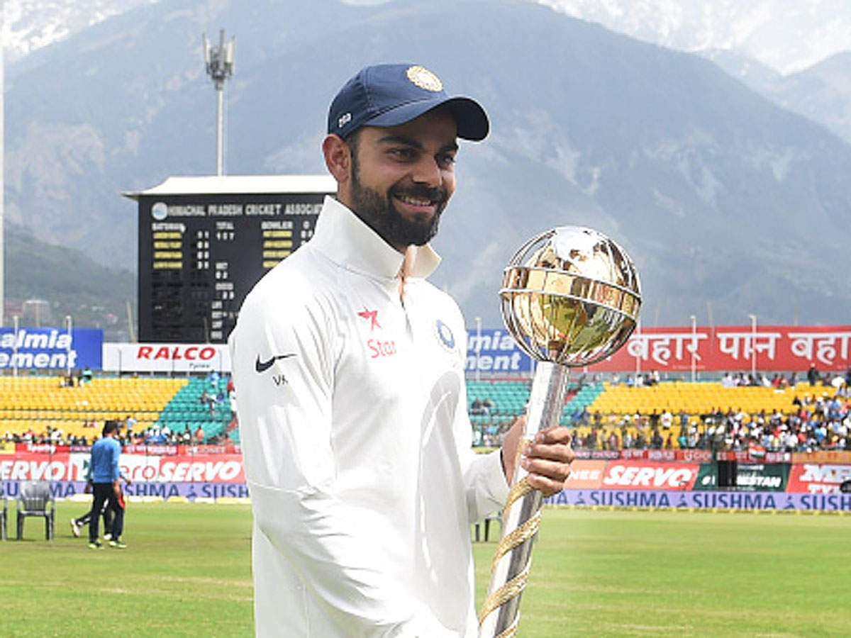 imShrey1819's tweet photo. A Thread on Virat Kohli's Trophies he won as a Test Captain.
👇🏻👇🏻👇🏻
Starting with 4 ICC Test Championship Mace
#Testmace
#WTCFinal https://t.co/cJhxlPlEDI