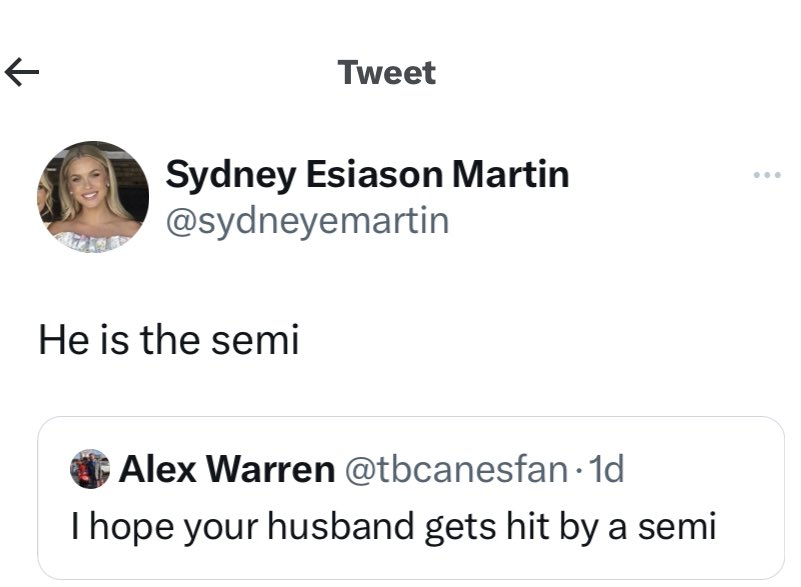 islanders_takes's tweet photo. #isles 

This is absolute world class boss wife energy.  Her chirps are as good as her husband's. https://t.co/P35T1sVEm7