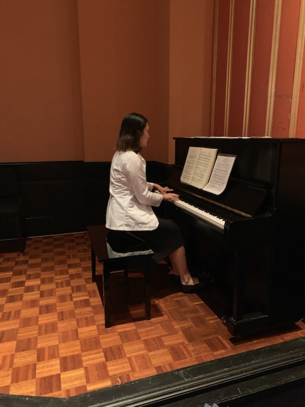 JiwonVPark's tweet photo. How I harmonized music and medicine during medical school and my plans to hopefully continue playing piano during ortho residency: https://t.co/xID9A9x5z3 @UMichMedSchool https://t.co/cn4MlCzsHc