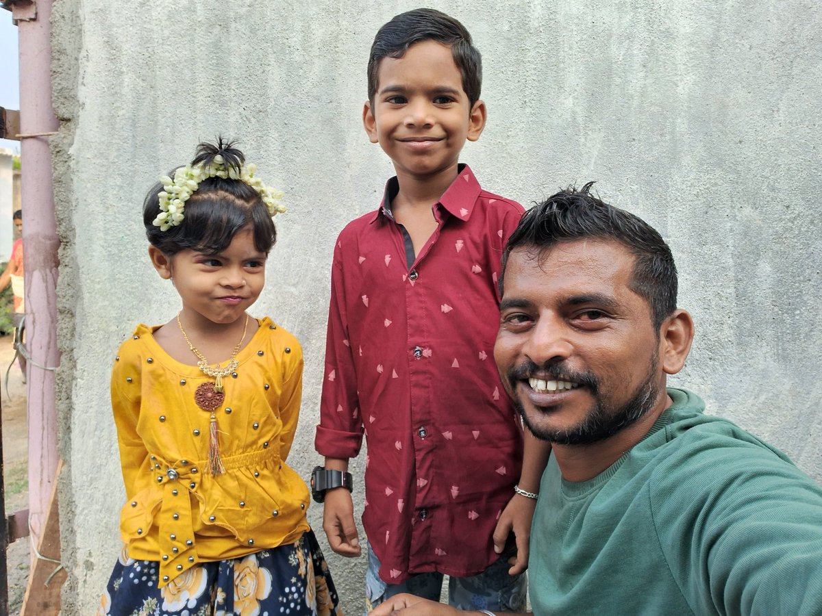 ShackMaiam's tweet photo. அனைவருக்கும் ஈகை பெருநாள் வாழ்த்துக்கள்

என்றும் ஈகை எனும் பேராயுதம் ஏந்தி பேரன்பை விதைப்போம் 

என்றும் பேரண்புடன்
#EidAlFitr #Eid #eidmubarak https://t.co/gZf3k5JZBf